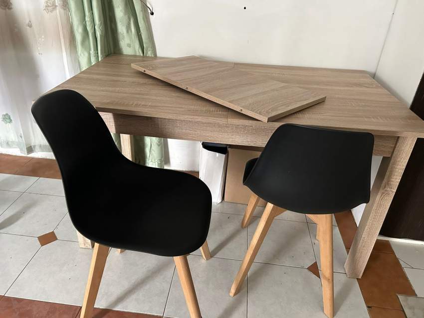 Table and 6 chairs - 1 - Tables  on Aster Vender