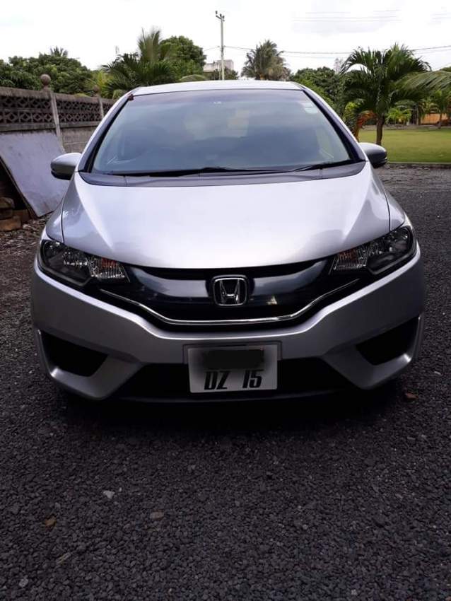 Honda Fit 2015 - 0 - Family Cars  on Aster Vender