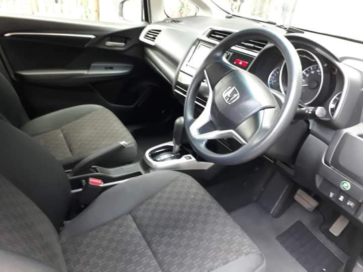 Honda Fit 2015 - 2 - Family Cars  on Aster Vender