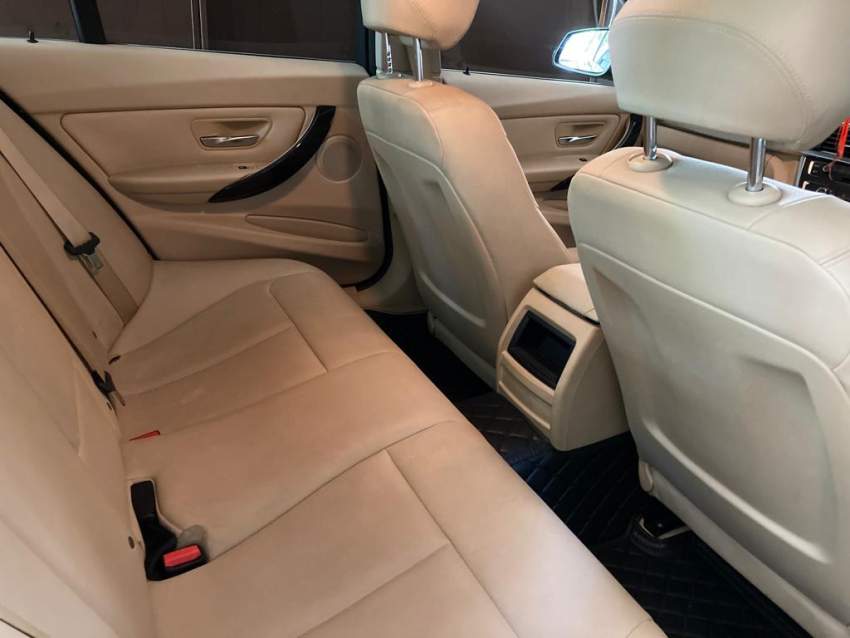 BMW 316i Manual - 1 - Family Cars  on Aster Vender