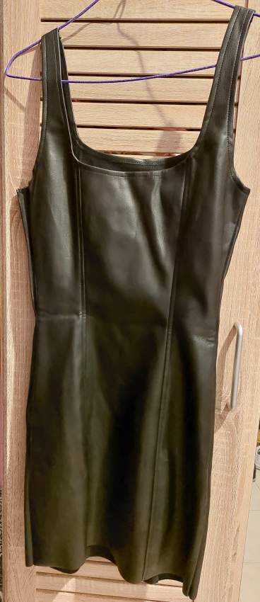 Robe Noir - 0 - Dresses (Women)  on Aster Vender