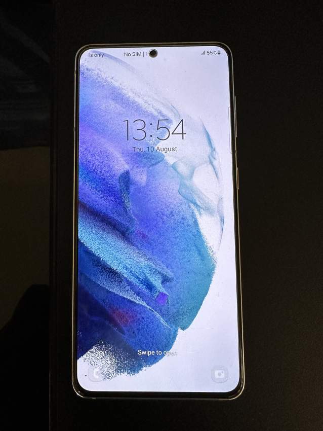 Samsung Galaxy S21 5G 256GB + Samsung Galaxy Watch5 on Aster Vender