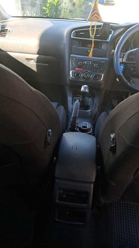 Citroen C4 2011 (phase 2) - 4 - Compact cars  on Aster Vender