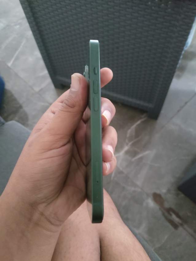 Iphone 13 green - 1 - iPhones  on Aster Vender