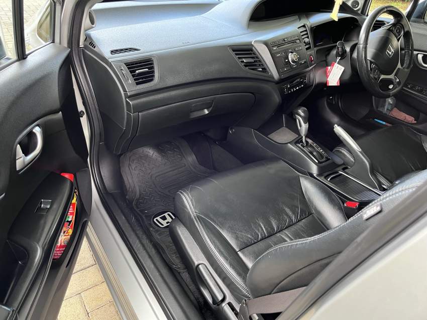 Honda Civic 2016 A/T Executive Saloon - 3 - Family Cars  on Aster Vender