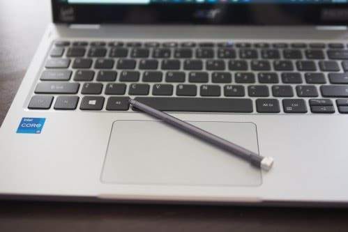 Acer spin 3 convertible laptop core i5/NVMe SSD/touchscreen with pen - 3 - Laptop  on Aster Vender