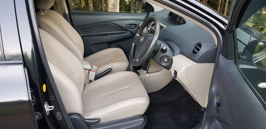 Toyota yaris - YR08 - 1.3L - Tel 59203220 - 8 - Family Cars  on Aster Vender