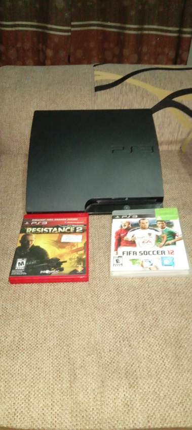 Ps 3 on sale 2 games included  on Aster Vender