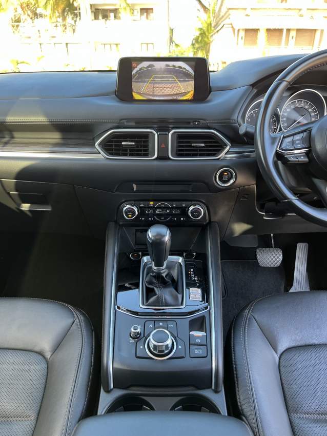 2018 Mazda CX-5 - 8 - SUV Cars  on Aster Vender