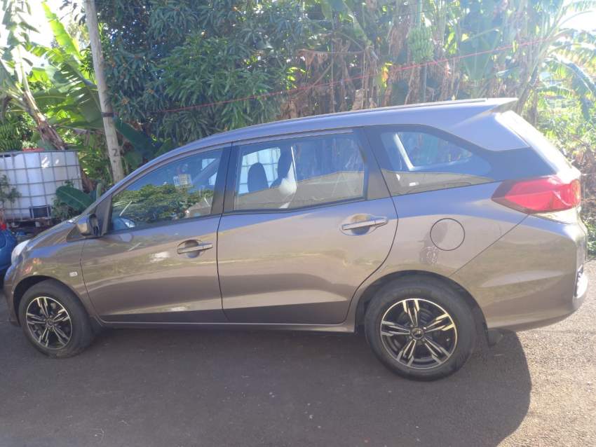 Honda Mobilio 2015 - 10 - Family Cars  on Aster Vender