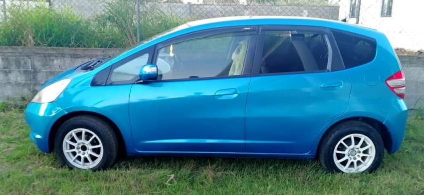 Honda Fit 2010 - 3 - Compact cars  on Aster Vender