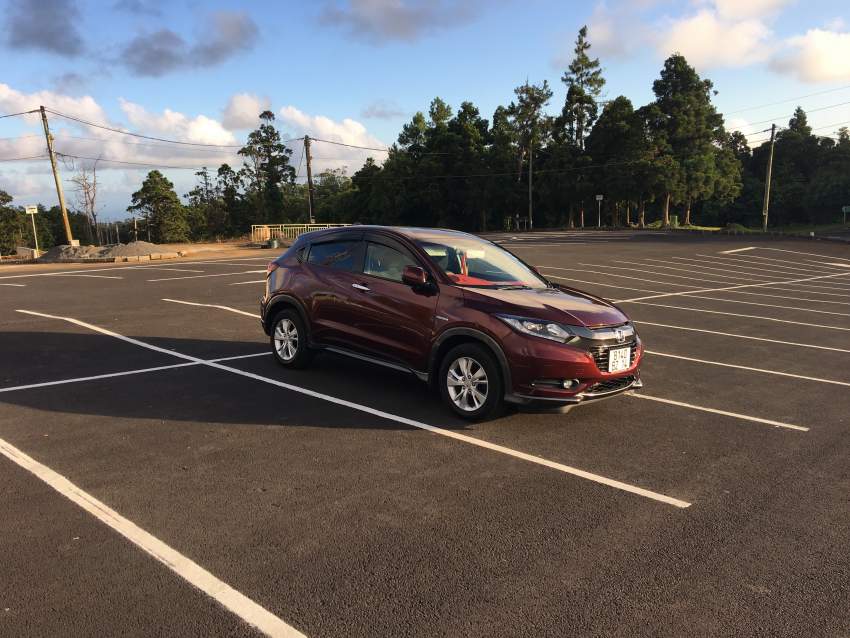 Honda Vezel Hybrid - 1 - SUV Cars  on Aster Vender