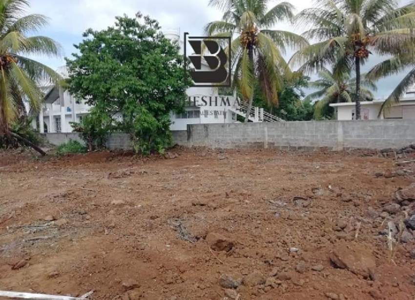 #SOLD  - 5 - Land  on Aster Vender