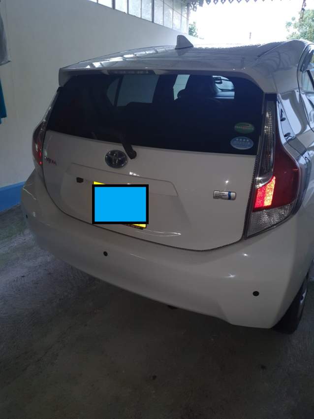 Toyota Aqua 2016 - 3 - Family Cars  on Aster Vender