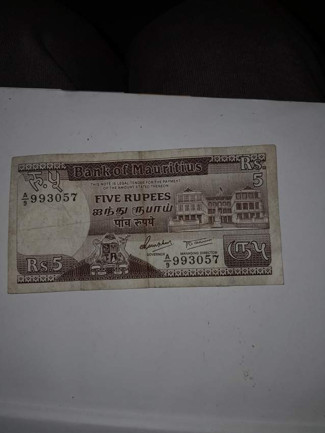 5 rupee note  on Aster Vender