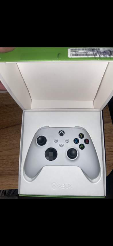 Xbox Controller - 2 - All electronics products  on Aster Vender