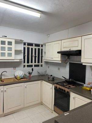 3 Bedroom house~150 M2,5-10 Min a pieds de la plage & piscine commune. - 0 - Apartments  on Aster Vender