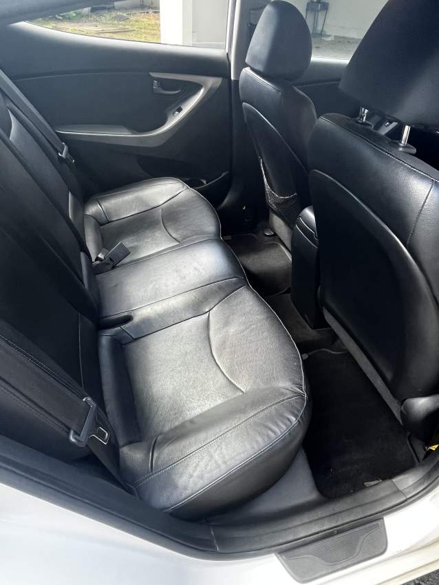 Hyundai Elantra GLS 2014 - 3 - Luxury Cars  on Aster Vender