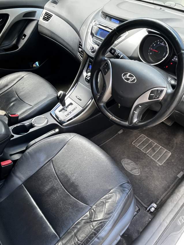 Hyundai Elantra GLS 2014 - 2 - Luxury Cars  on Aster Vender