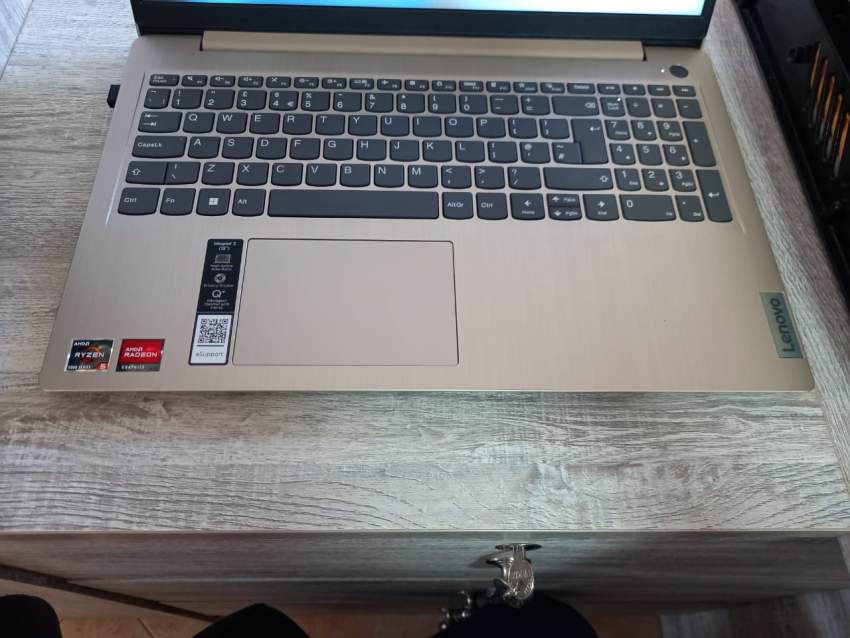 Laptop Lenovo - 2 - Laptop  on Aster Vender