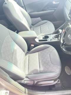 À vendre KIA NIRO 2019 1.6 Hybrid/Petrol - 4 - SUV Cars  on Aster Vender