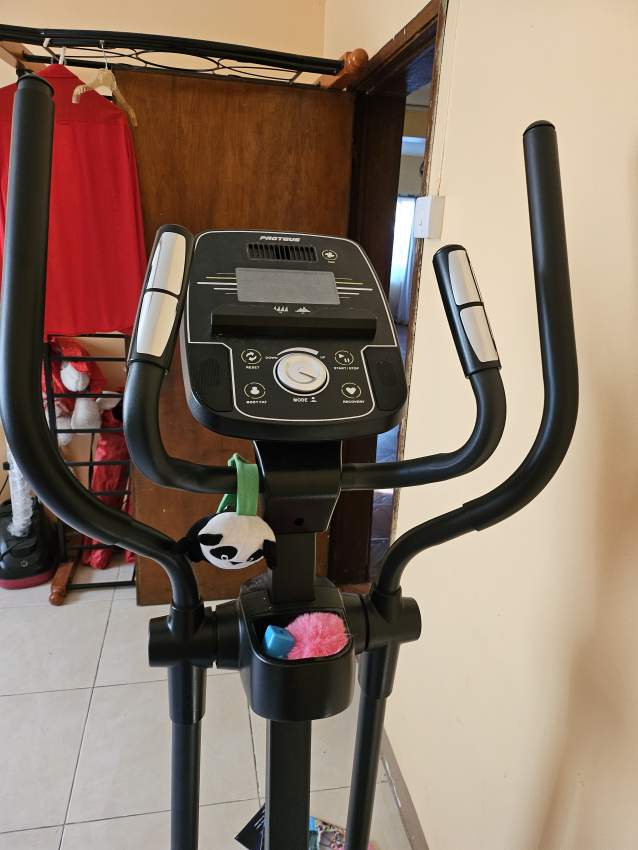 Proteus Elliptical for sale - 0 - Fitness & gym equipment  on Aster Vender