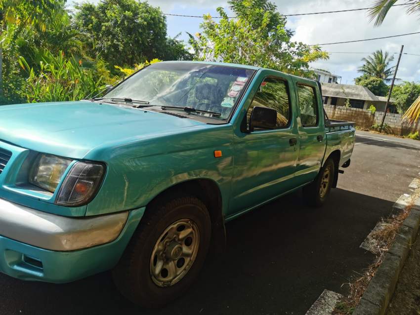 Nissan Hardbody (Japan) 2x4 for sale in top condition - 1 - Pickup trucks (4x4 & 4x2)  on Aster Vender
