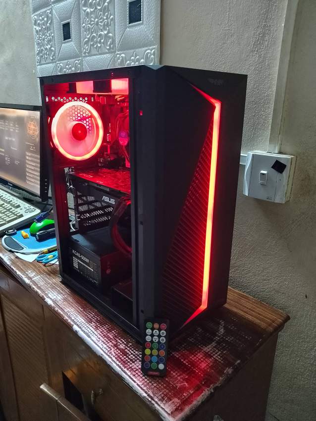 Gaming PC  on Aster Vender
