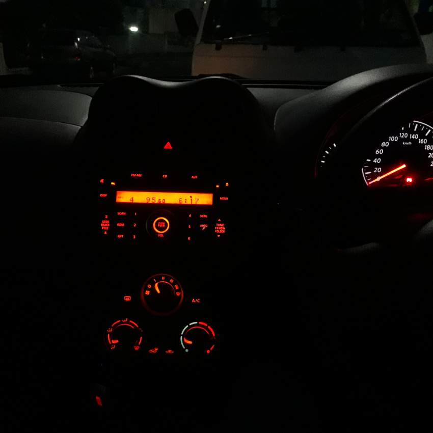 Nissan micra 2013 - 4 - Compact cars  on Aster Vender