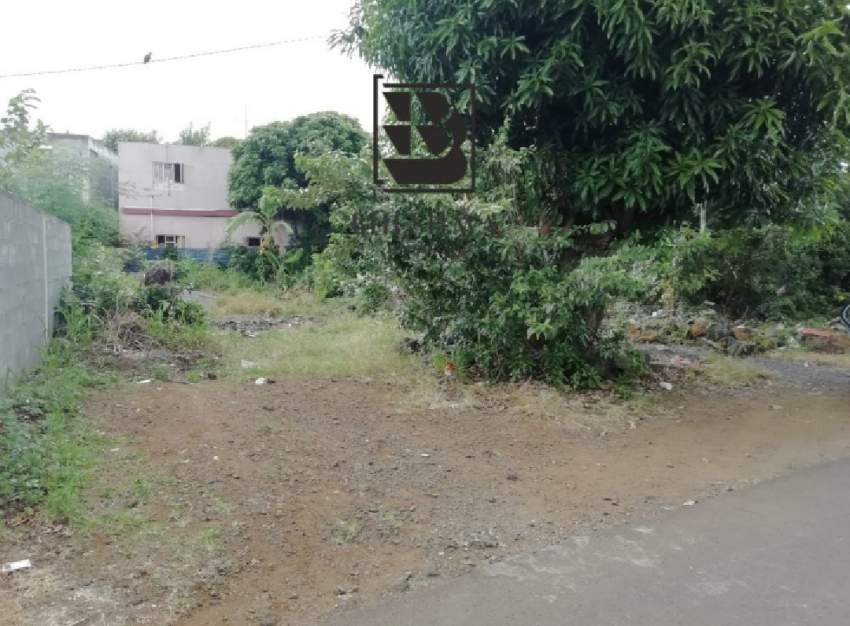 5.87 perches @ Plaine des Papayes Rs 550,000 - 2 - Land  on Aster Vender