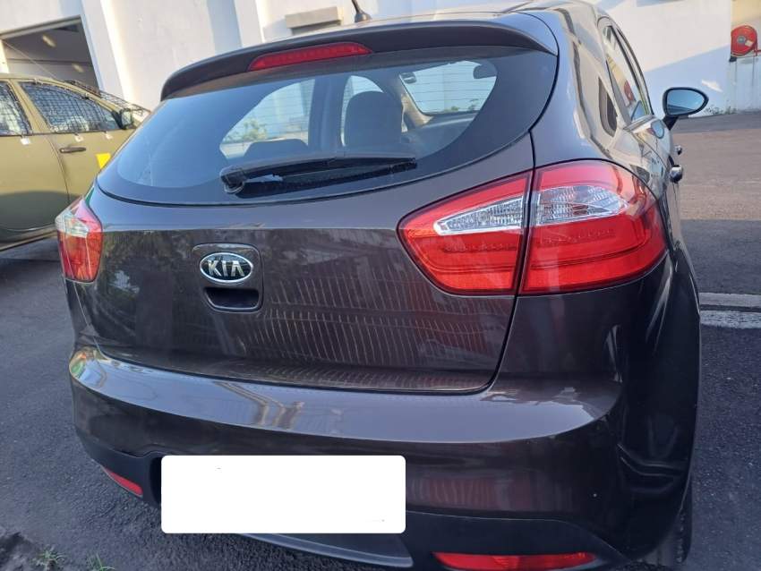 Car Model Kia Rio - 1 - Family Cars  on Aster Vender