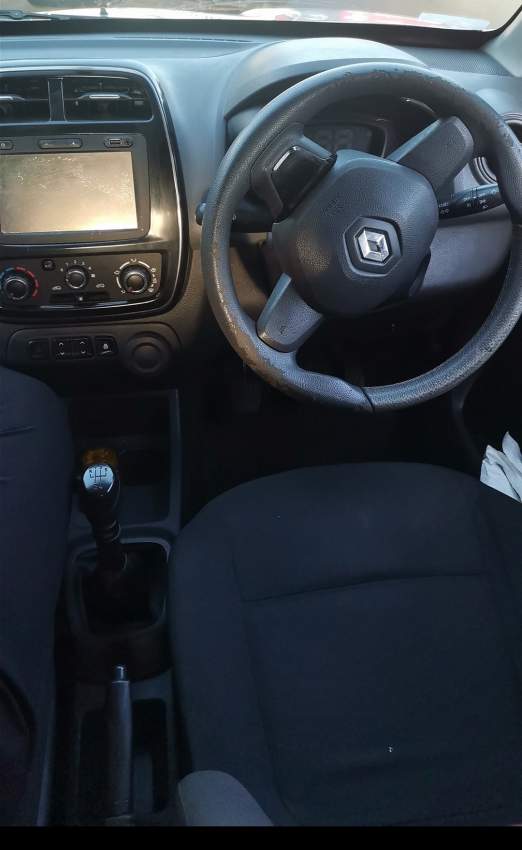 Renault kwid - 1 - Family Cars  on Aster Vender