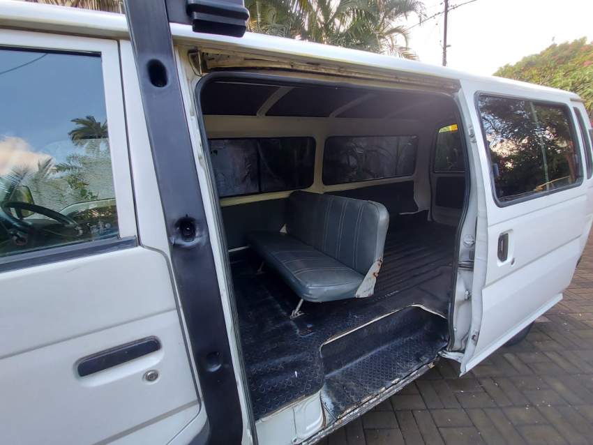 Nissan Urvan for Sale Excellent Condition - 2 - Cargo Van (Delivery Van)  on Aster Vender