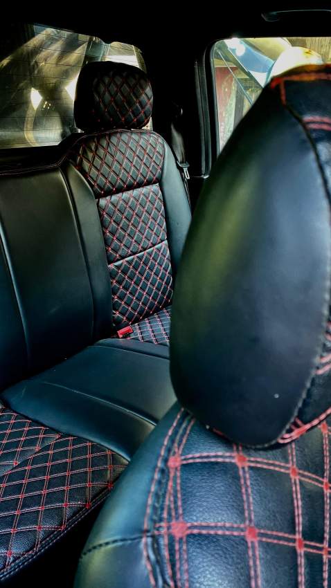 Vehicle 4x4 - 3 - Passenger Van  on Aster Vender