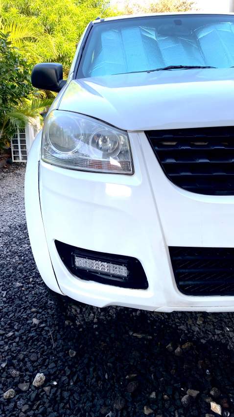 Vehicle 4x4 - 0 - Passenger Van  on Aster Vender