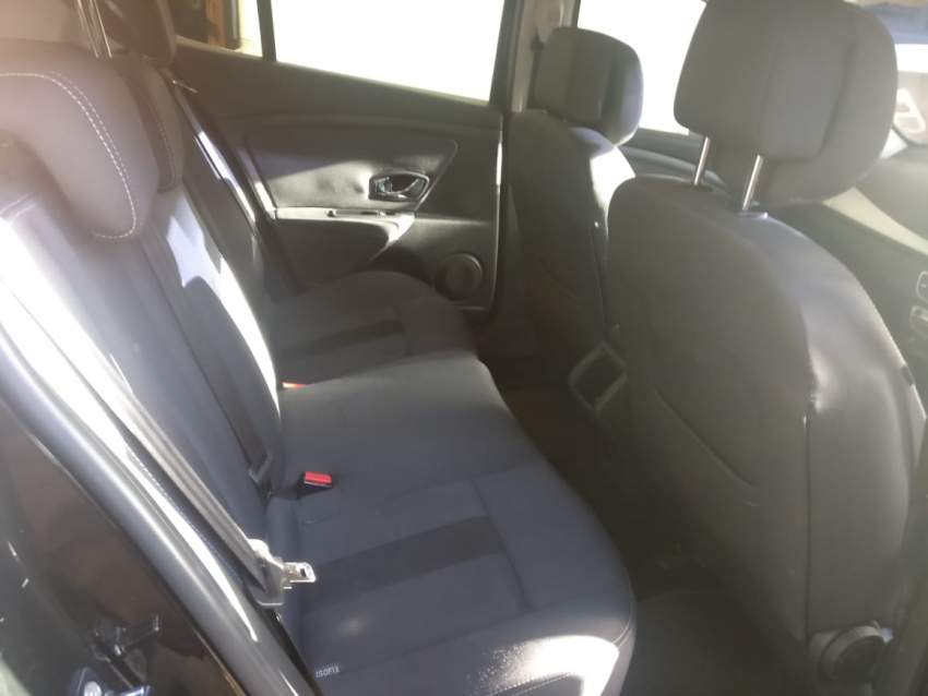 A vendre Renault megane Manuel 2012 - 3 - Family Cars  on Aster Vender