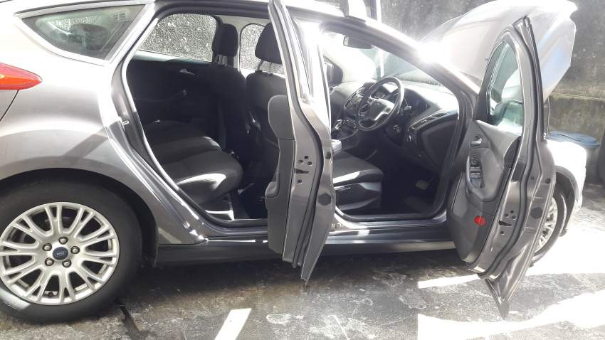 Ford Focus  - 3 - Compact cars  on Aster Vender