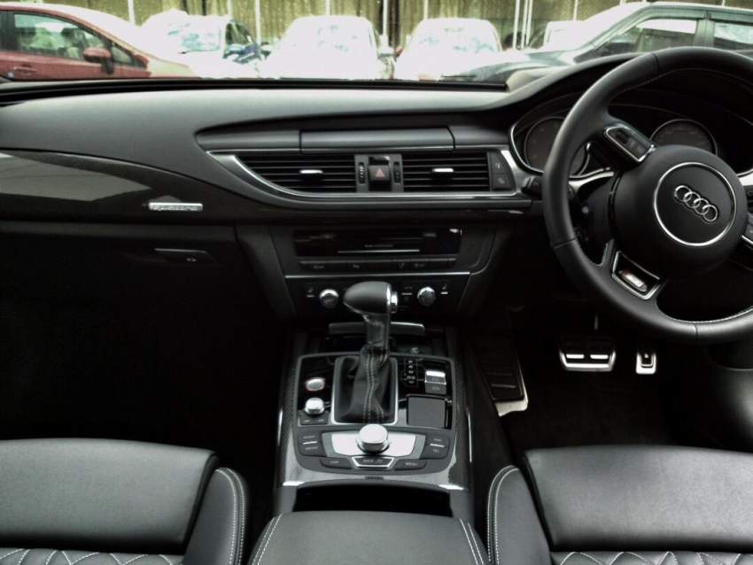 AUDI S7  - 3 - Sport Cars  on Aster Vender