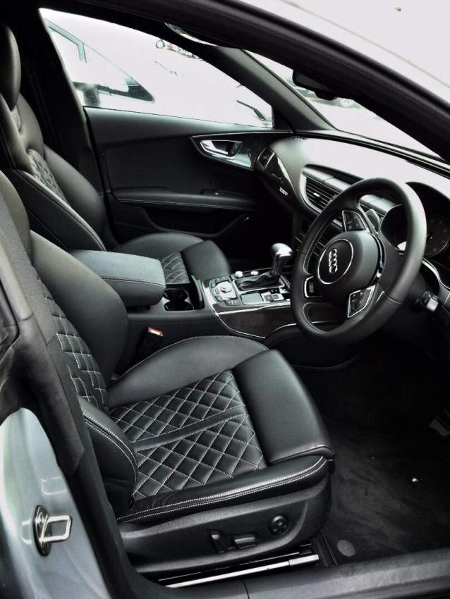 AUDI S7  - 4 - Sport Cars  on Aster Vender