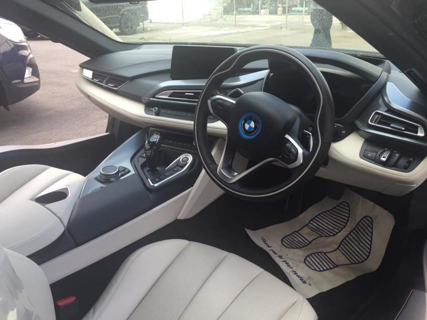 BMW i8 - 3 - Sport Cars  on Aster Vender