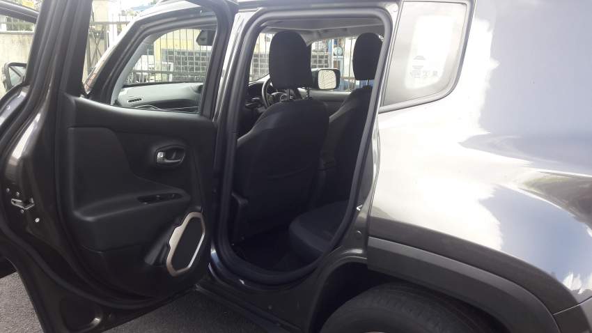 Jeep Renegade  - 1 - SUV Cars  on Aster Vender