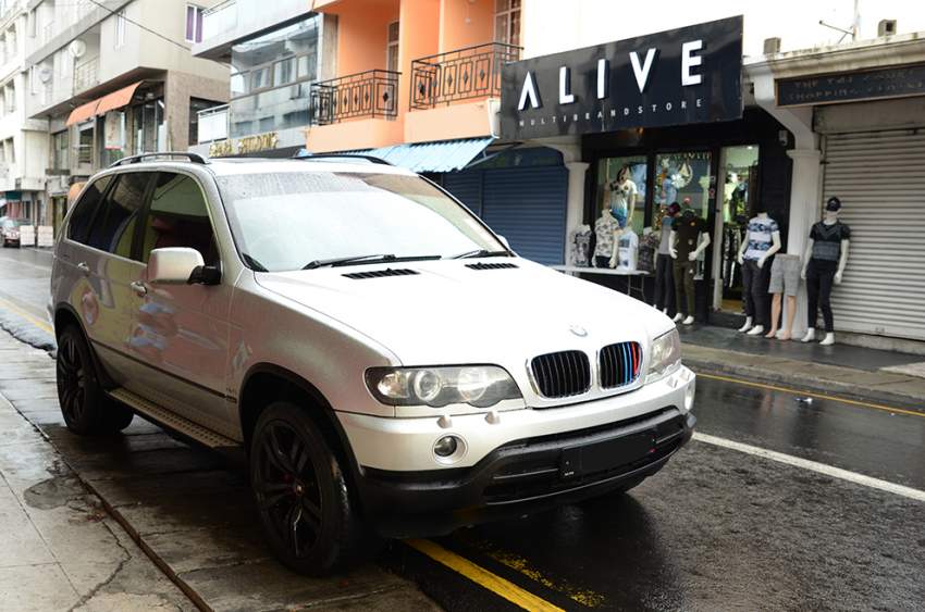  BMW X5 FOR SALE - 5 - SUV Cars  on Aster Vender