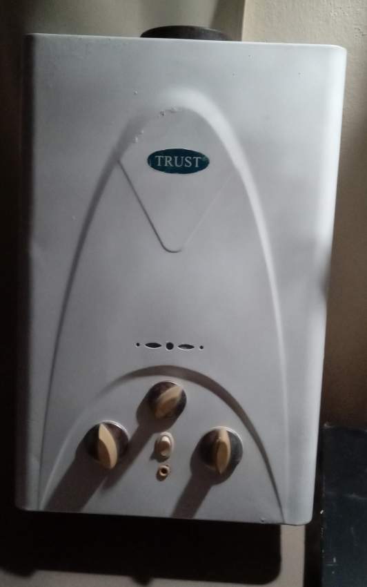 Gas water heater 5 lts Trust - 0 - Bathroom  on Aster Vender