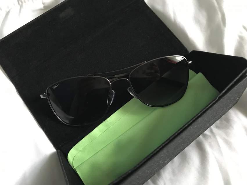 Lunettes neuves AFFLELOU  - 1 - Others  on Aster Vender