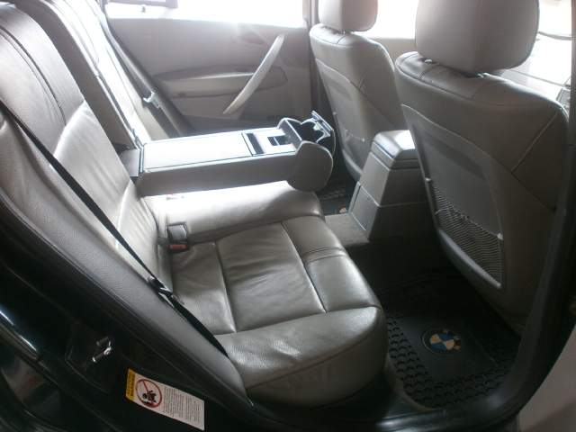 BMW X 3 - 4 - SUV Cars  on Aster Vender