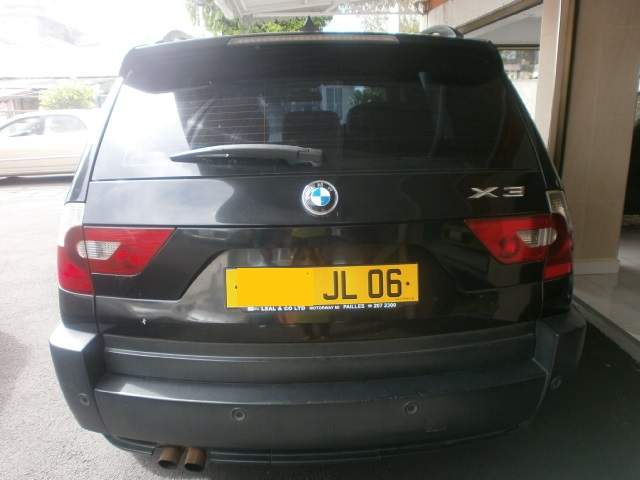 BMW X 3 - 3 - SUV Cars  on Aster Vender