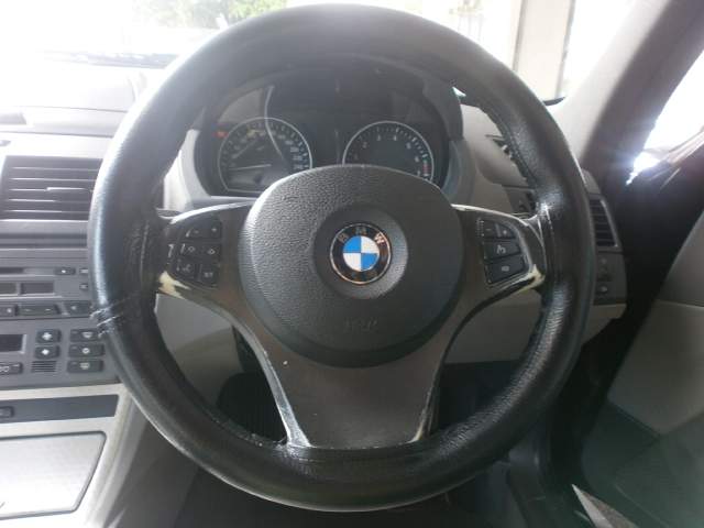 BMW X 3 - 5 - SUV Cars  on Aster Vender