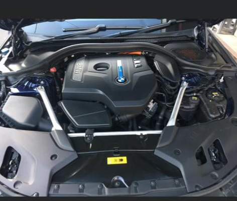 BMW 5 series-2.0 sedan hybrid - 4 - Luxury Cars  on Aster Vender