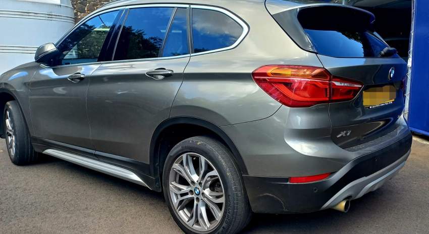 Bmw X1 S-Drive - 2 - Compact cars  on Aster Vender