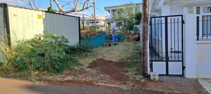 Residential land for sale at Coromandel :340 m², 90 toises - 2 - Land  on Aster Vender